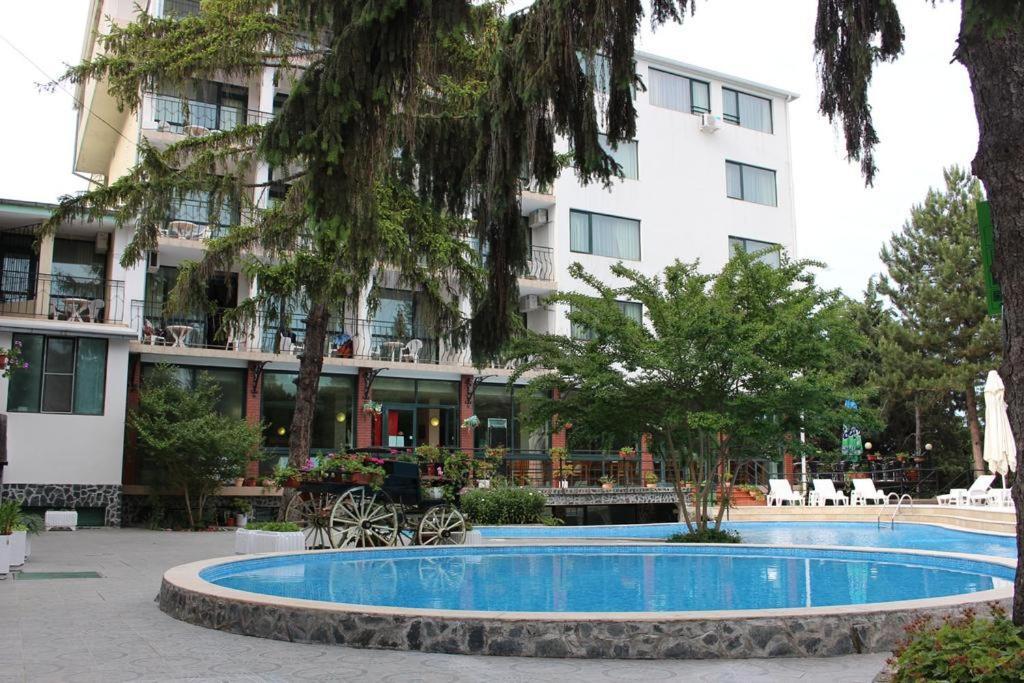 Park Hotel Briz โกลเดน แซนส์ ภายนอก รูปภาพ